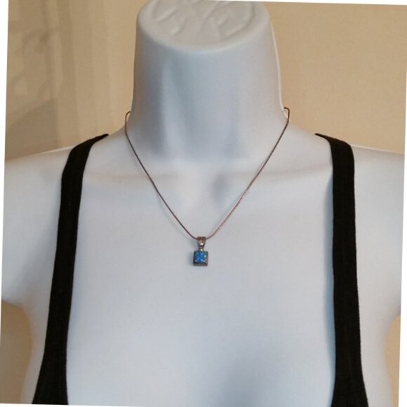 VINTAGE sterling silver opal pendant necklace - Picture 2 of 3